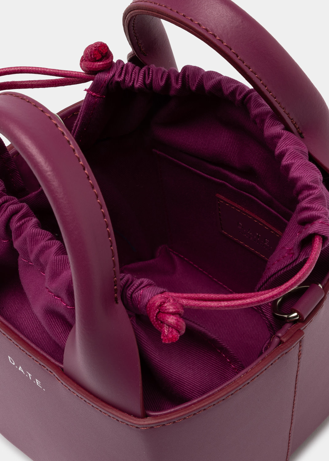 D.A.T.E.: CUBO BAG LEATHER PURPLE