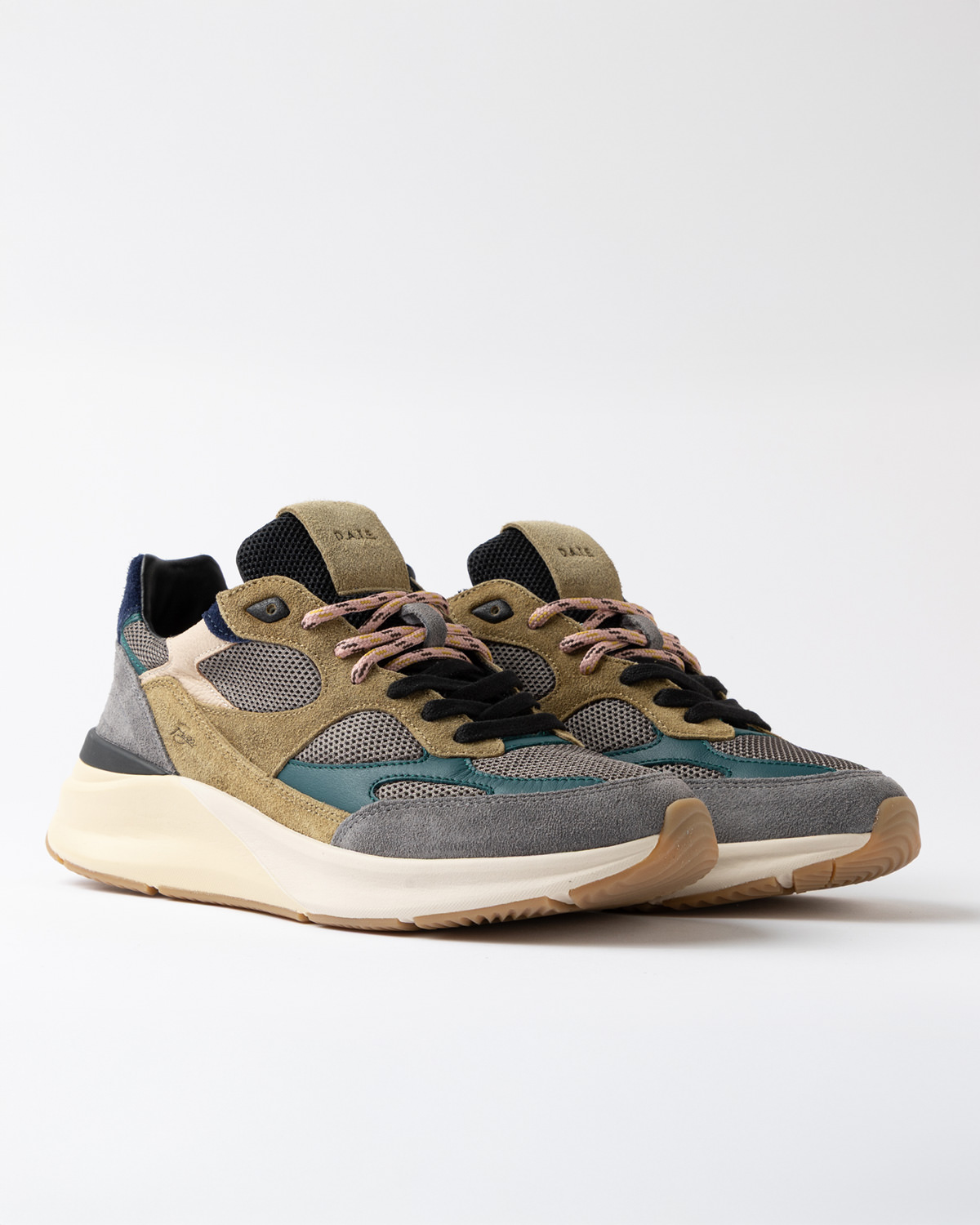 D.A.T.E.: FUGA 20' COLORED MUD