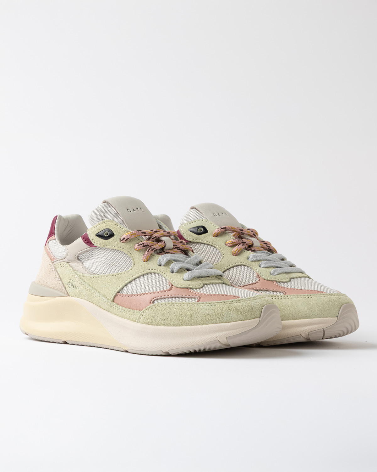D.A.T.E.: FUGA 20' DRAGON IVORY