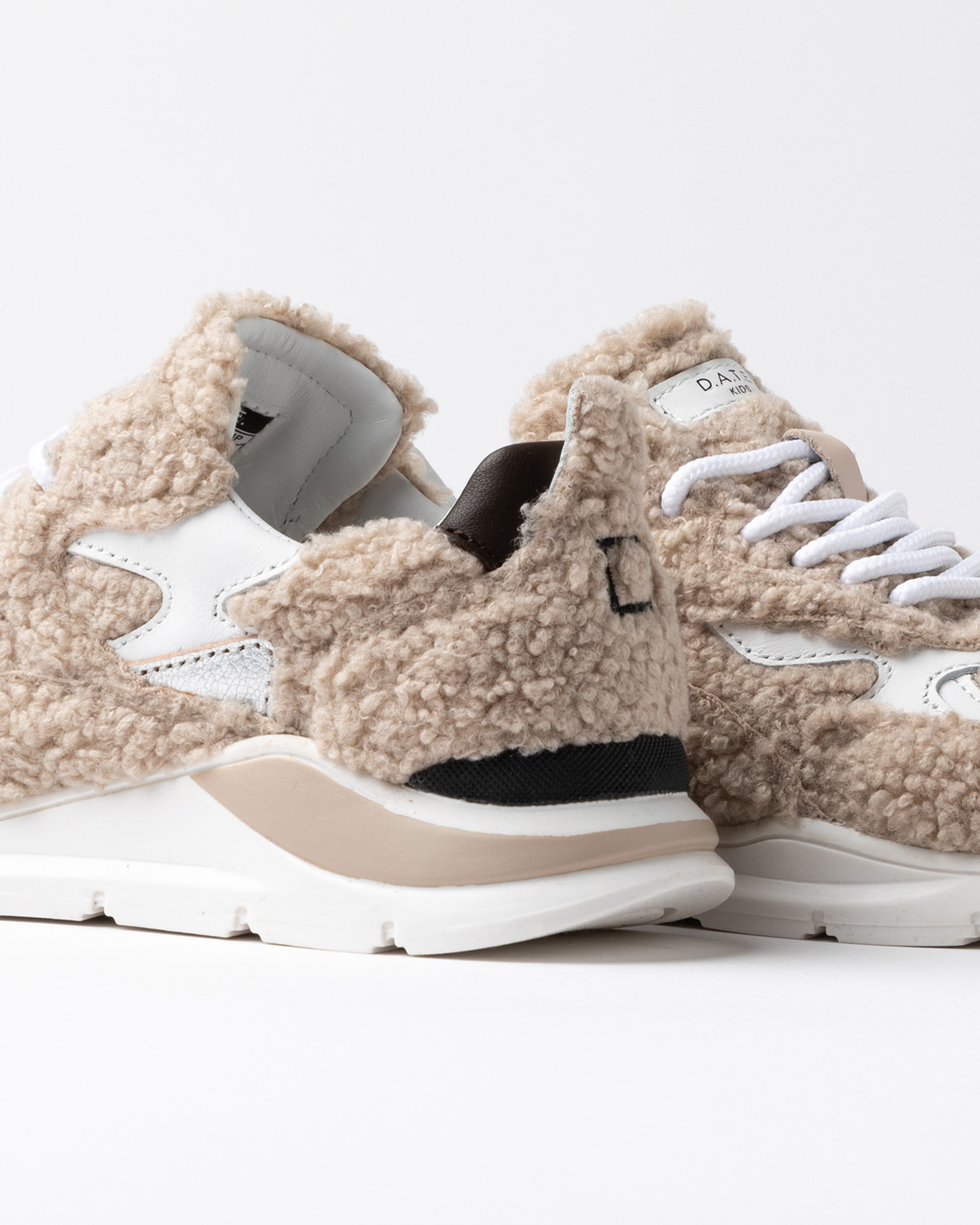 D.A.T.E.: FUGA 3 TEDDY BEIGE