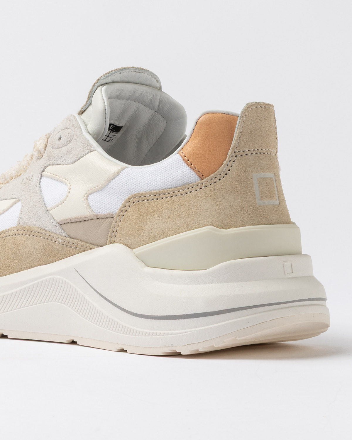 D.A.T.E.: FUGA CLASSIC WHITE