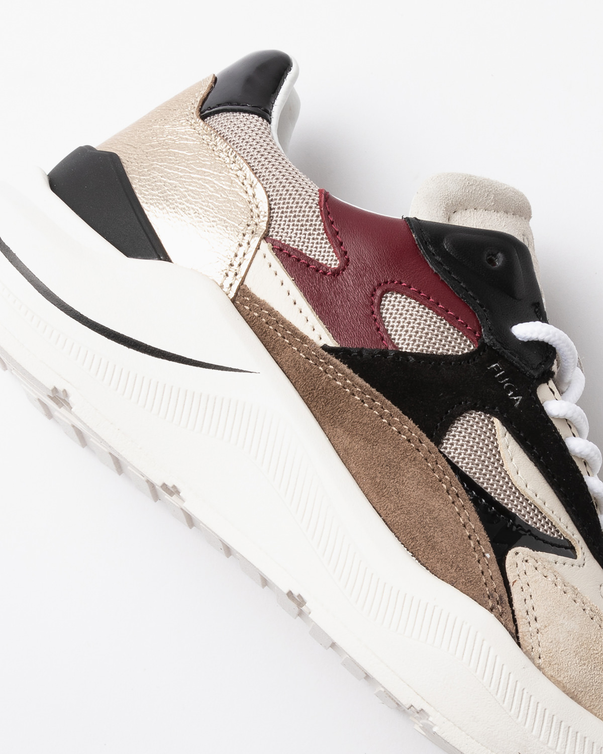 D.A.T.E.: FUGA DRAGON BEIGE