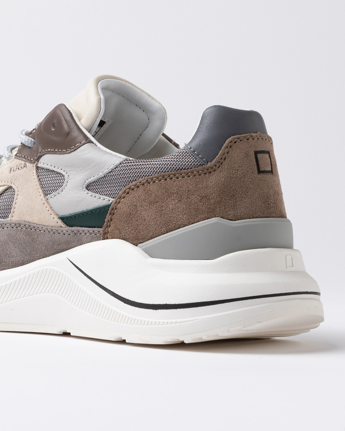 D.A.T.E.: FUGA DRAGON GRAY