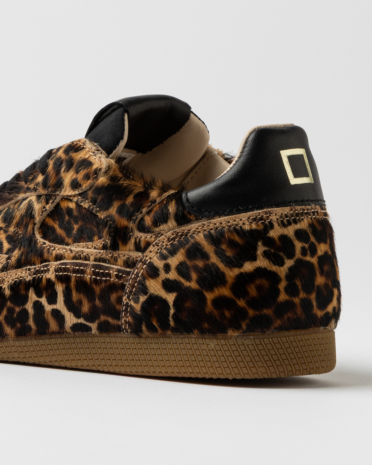 D.A.T.E.: FUGA LOW PONY LEOPARD