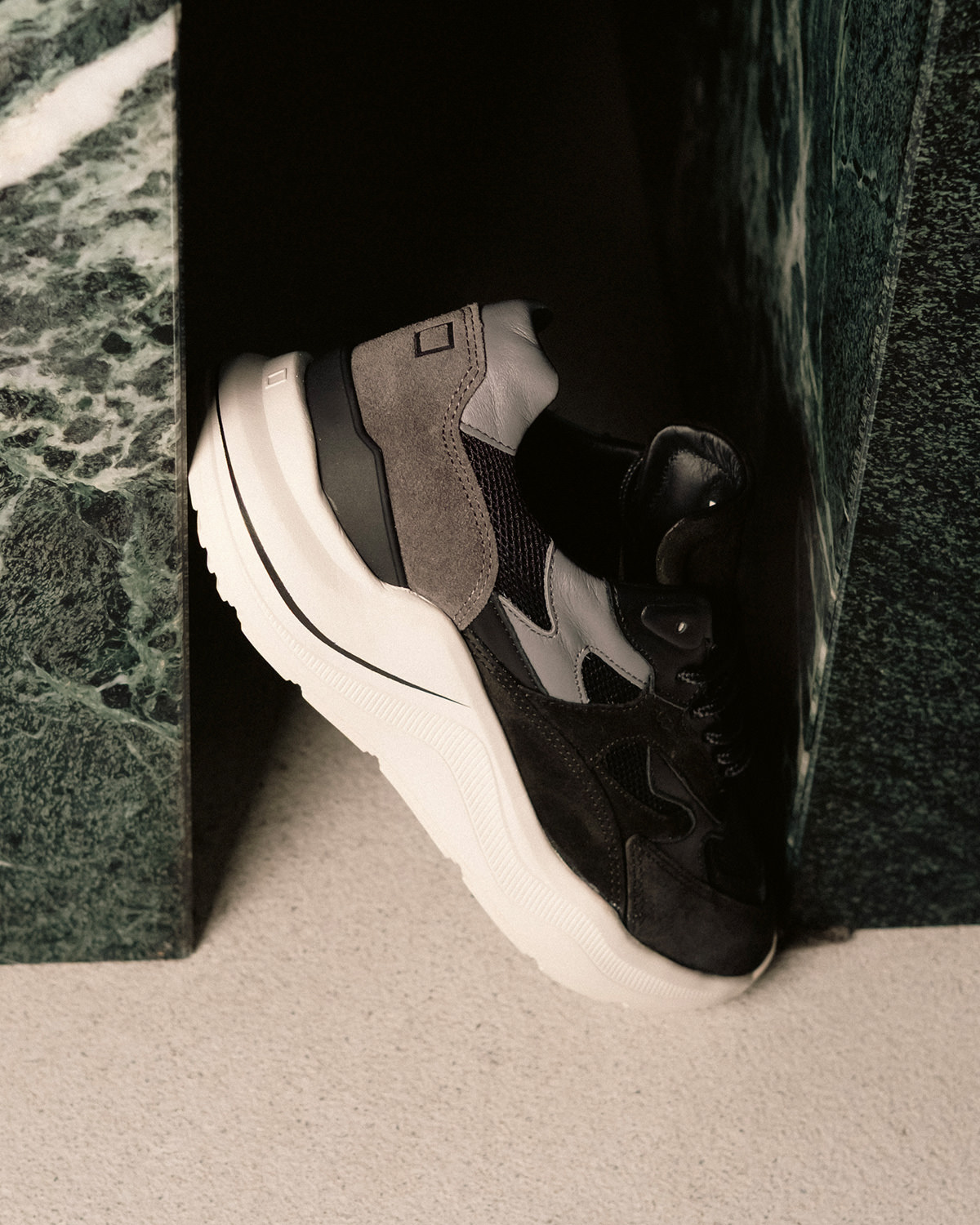 D.A.T.E.: FUGA MESH BLACK