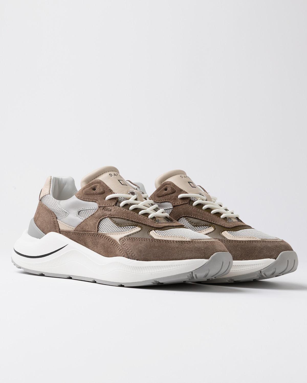 D.A.T.E.: FUGA MESH SAND