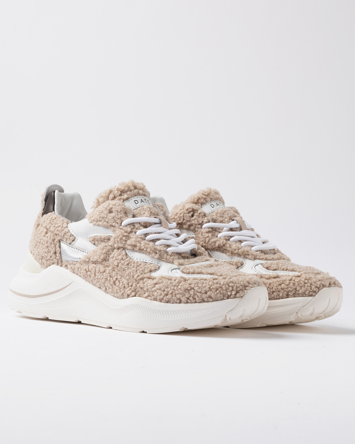 D.A.T.E.: FUGA TEDDY BEIGE