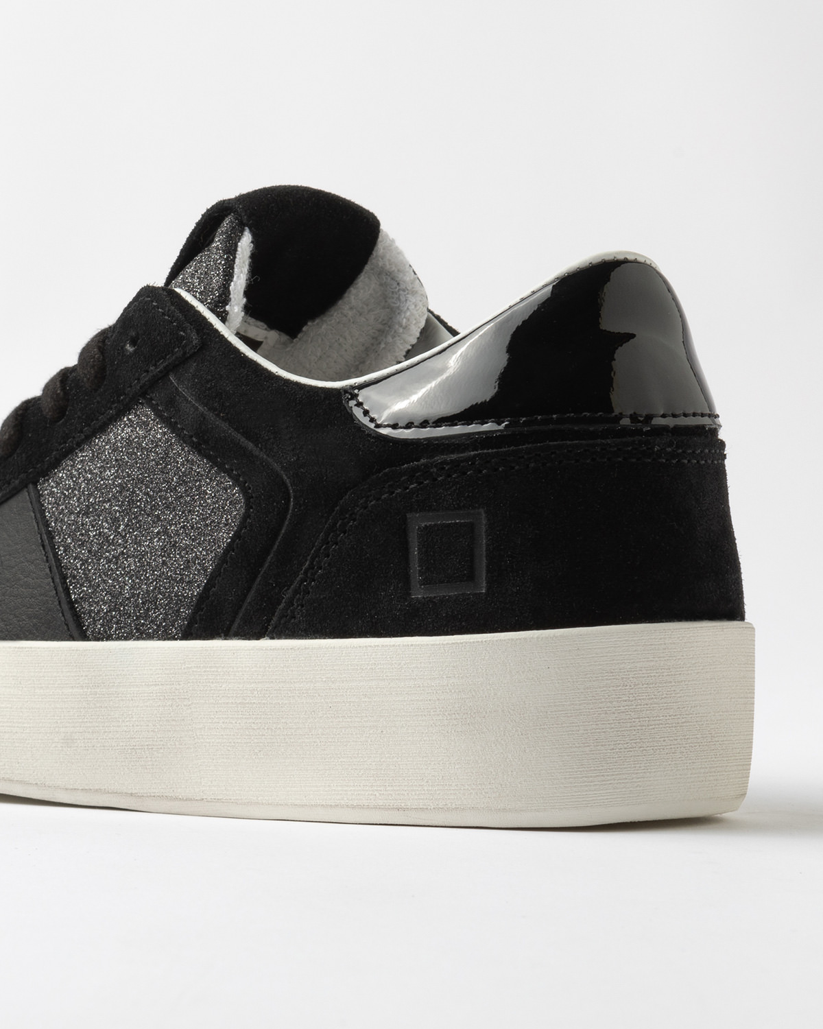 D.A.T.E.: HILL HALF POP METALGUN