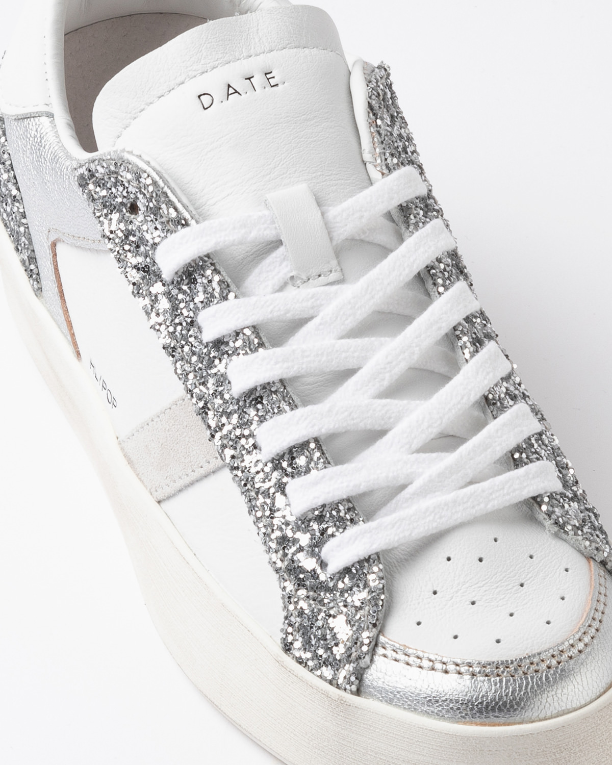 D.A.T.E.: HILL HALF POP WHITE-SILVER