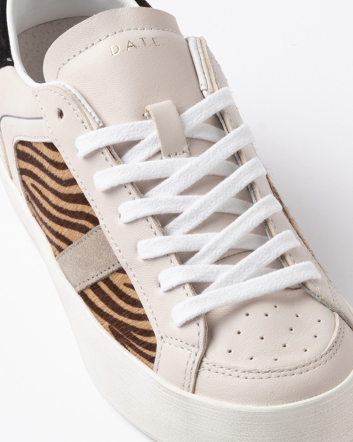 D.A.T.E.: HILL HALF POP ZEBRA