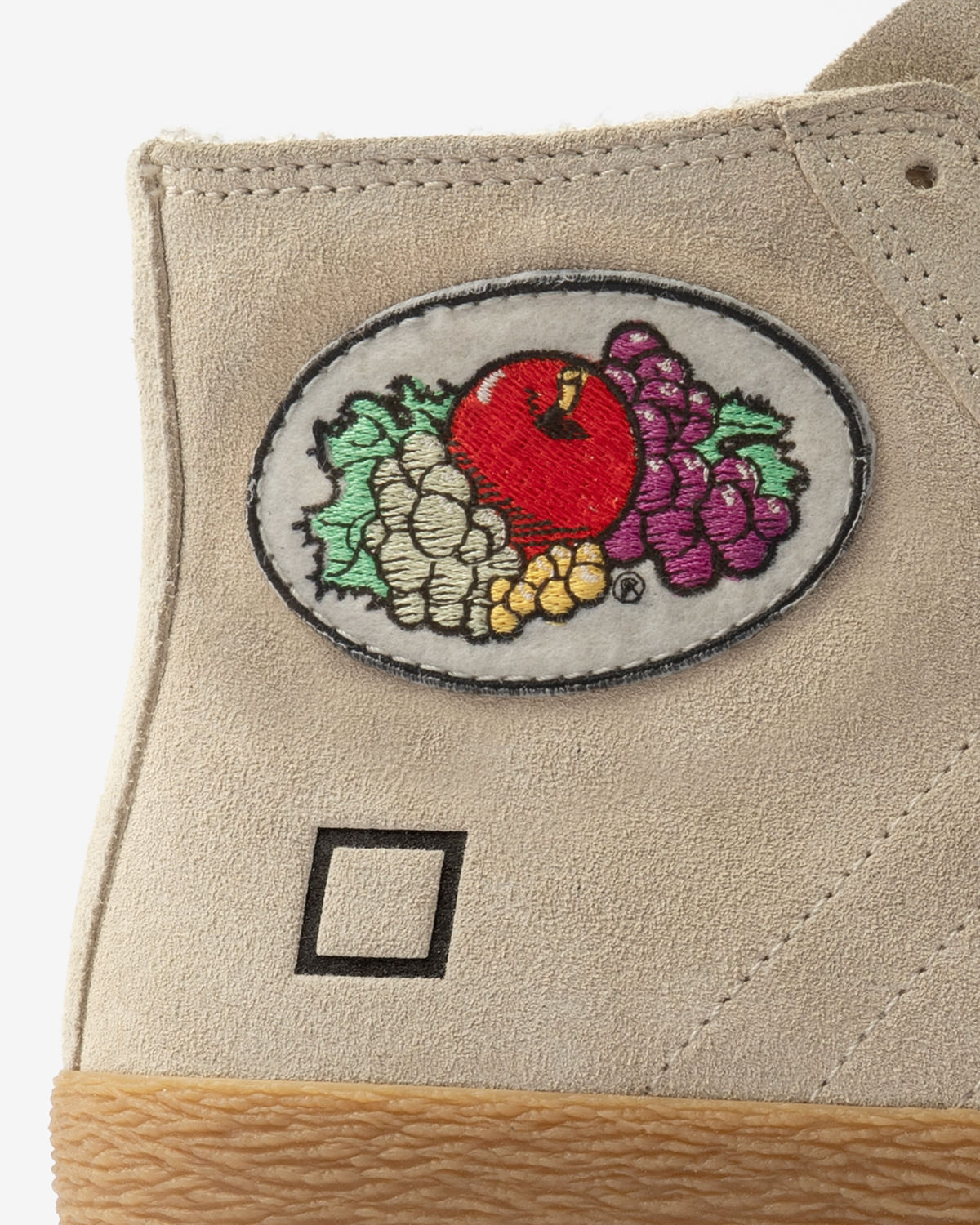 D.A.T.E.: HILL HIGH FRUIT BEIGE