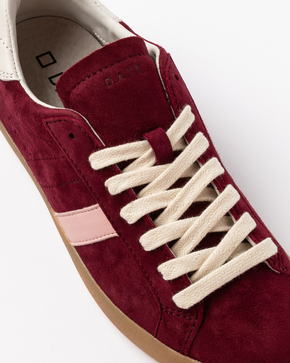 D.A.T.E.: HILL LOW BLOCK BORDEAUX