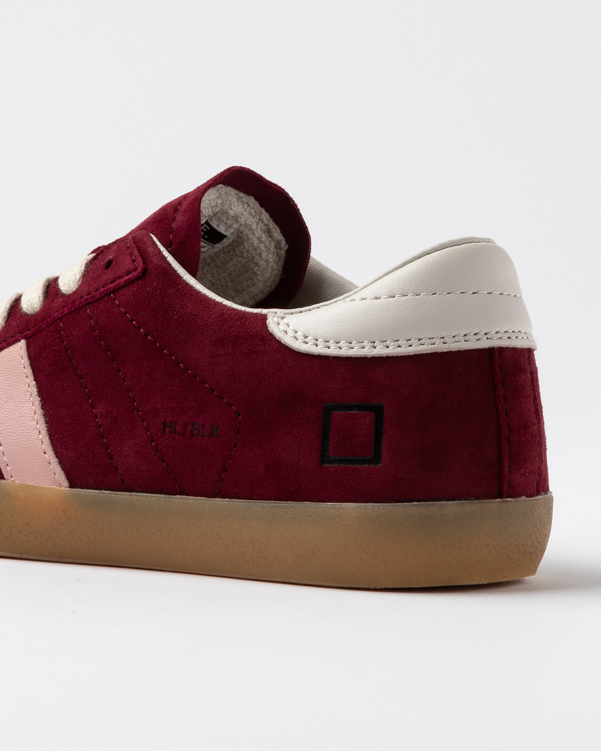 D.A.T.E.: HILL LOW BLOCK BORDEAUX