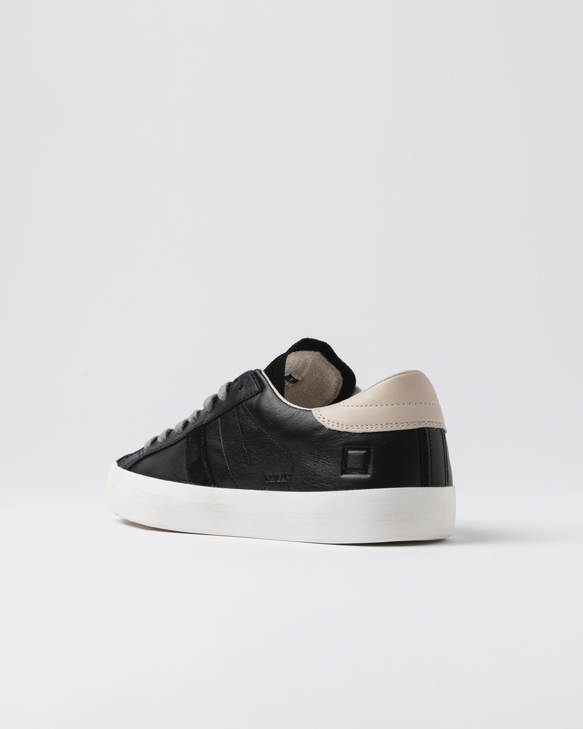 D.A.T.E.: HILL LOW CALF BLACK