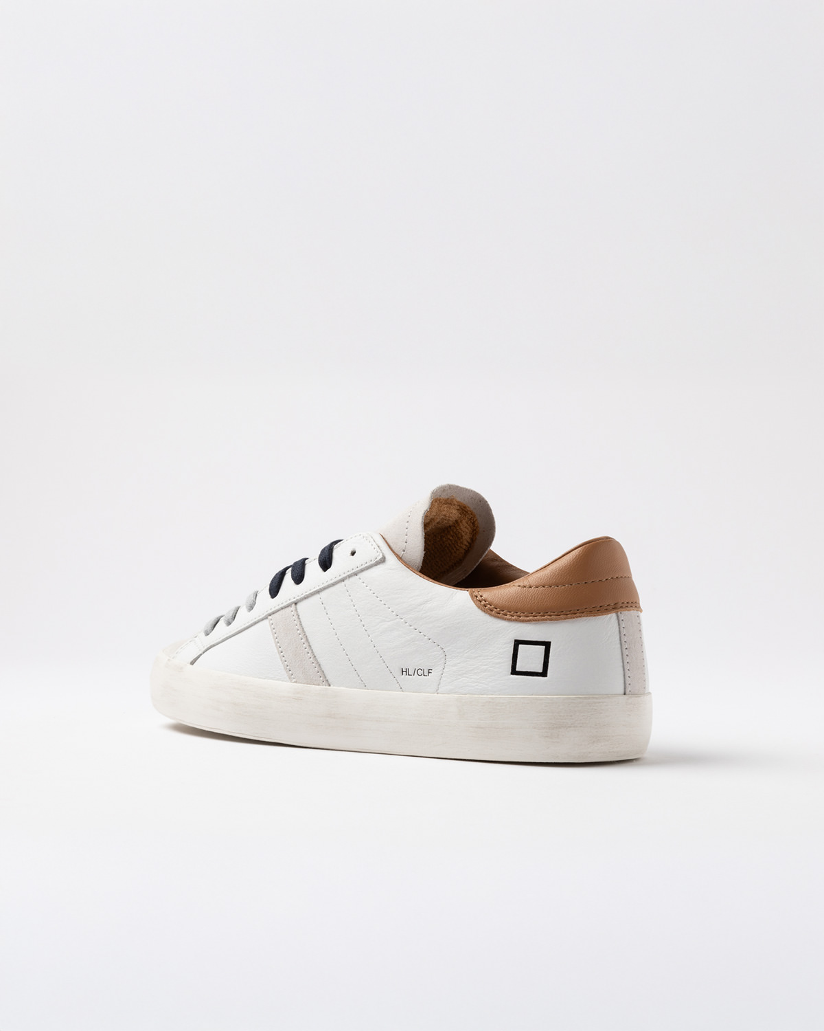 D.A.T.E.: HILL LOW CALF WHITE-CUOIO