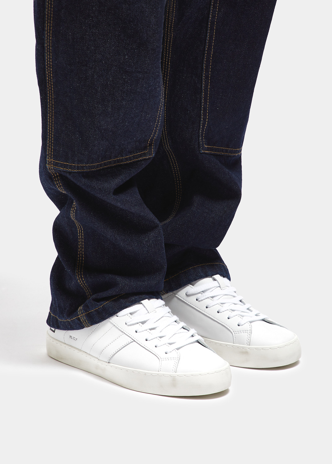 D.A.T.E.: HILL LOW CALF WHITE