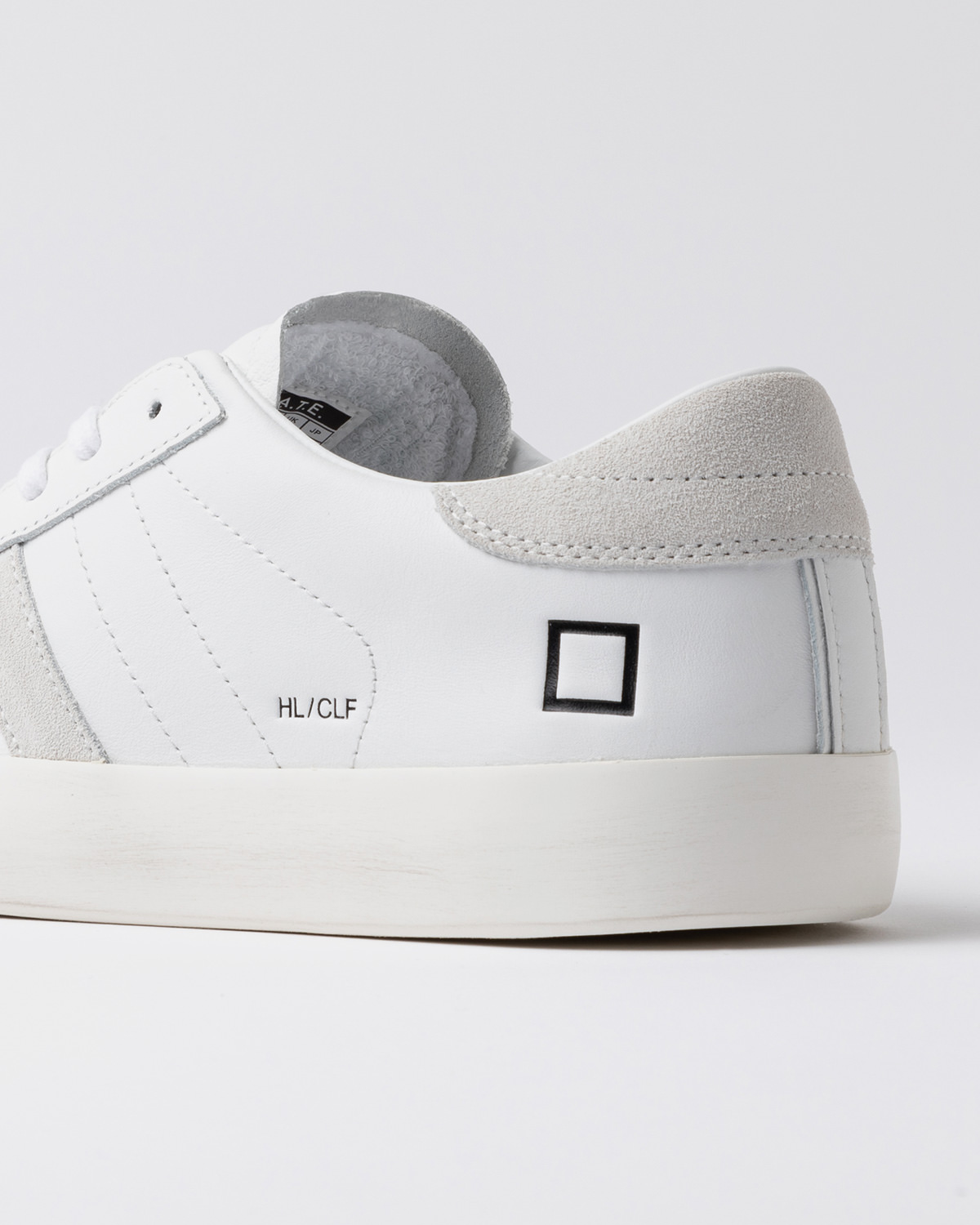D.A.T.E.: HILL LOW CALF WHITE