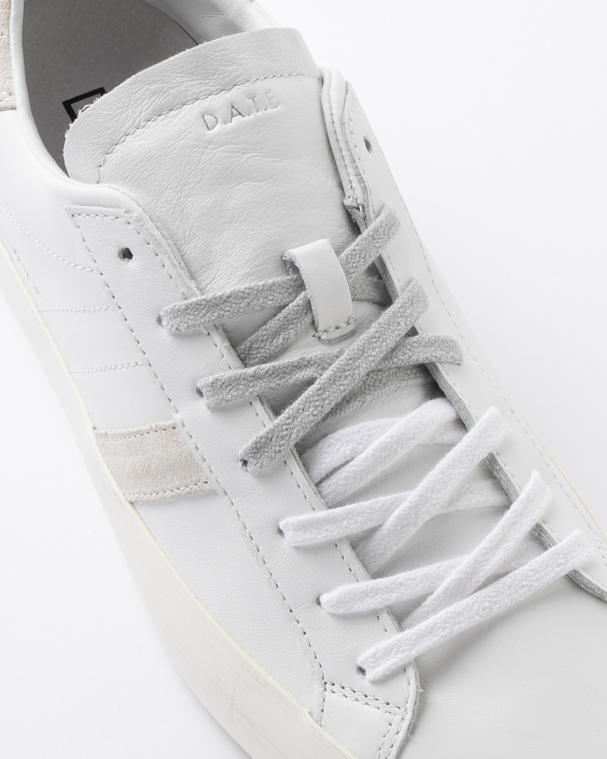 D.A.T.E.: HILL LOW CALF WHITE