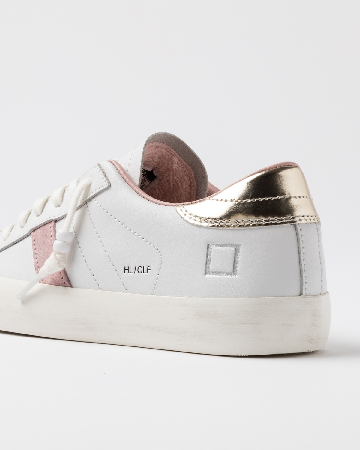 D.A.T.E.: HILL LOW CALF WHITE-PLATINUM