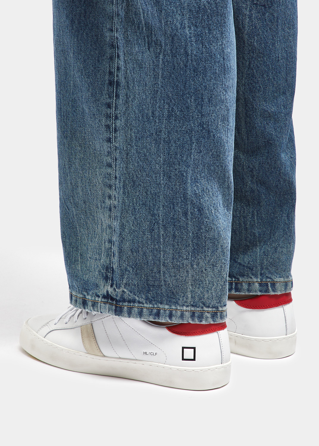 D.A.T.E.: HILL LOW CALF WHITE-RED