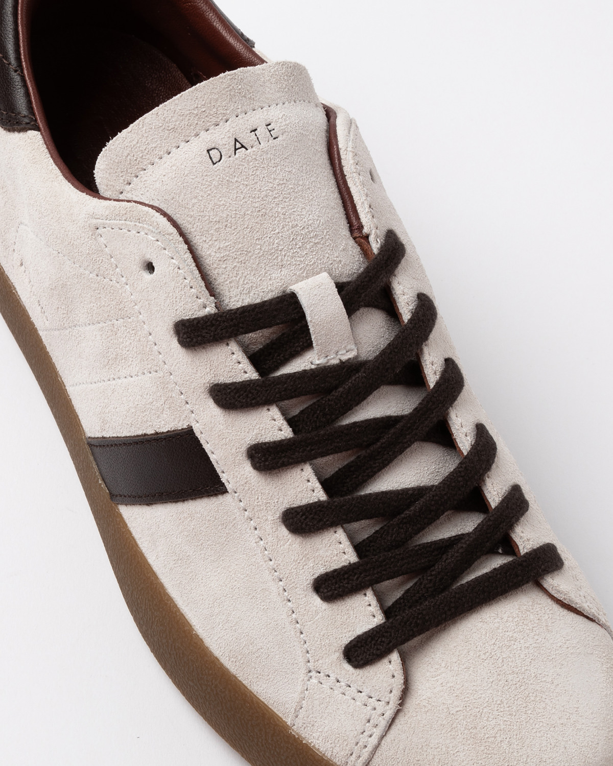 D.A.T.E.: HILL LOW COLORED WHITE