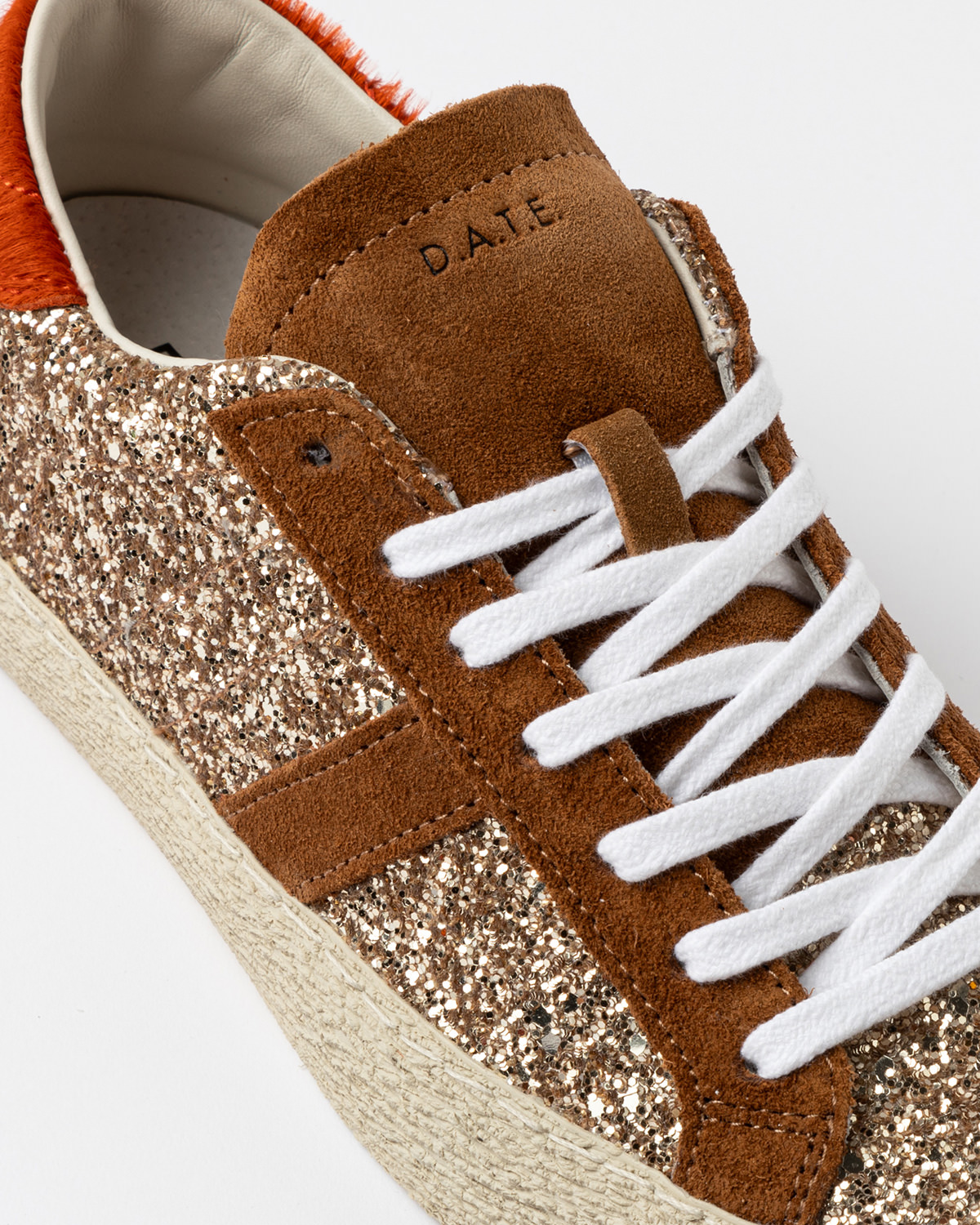 D.A.T.E.: HILL LOW GLITTER BRONZE