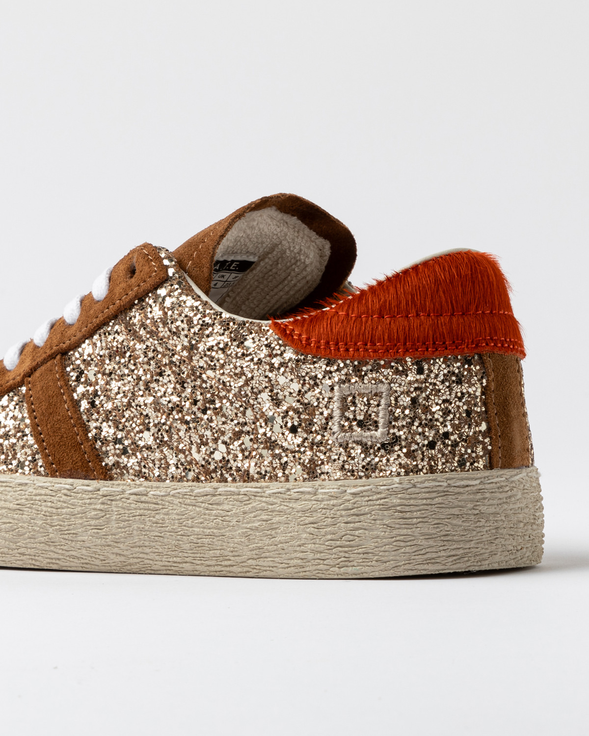 D.A.T.E.: HILL LOW GLITTER BRONZE