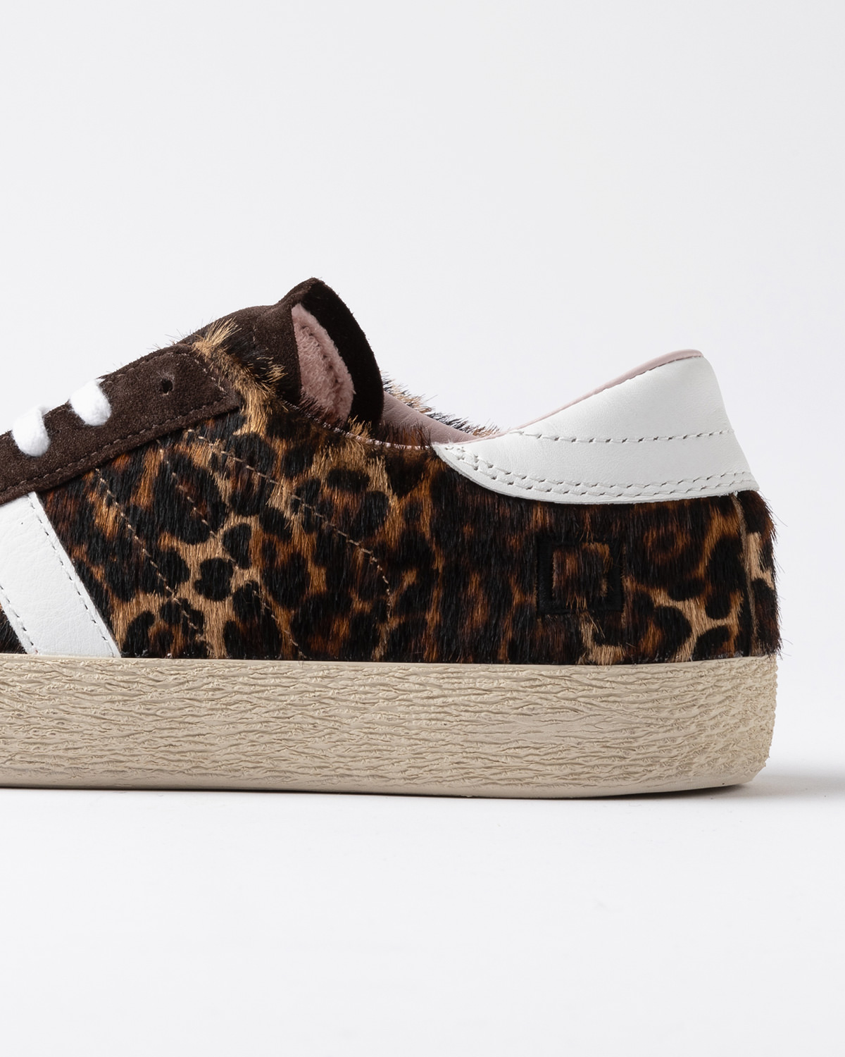 D.A.T.E.: HILL LOW LEOPARD BROWN