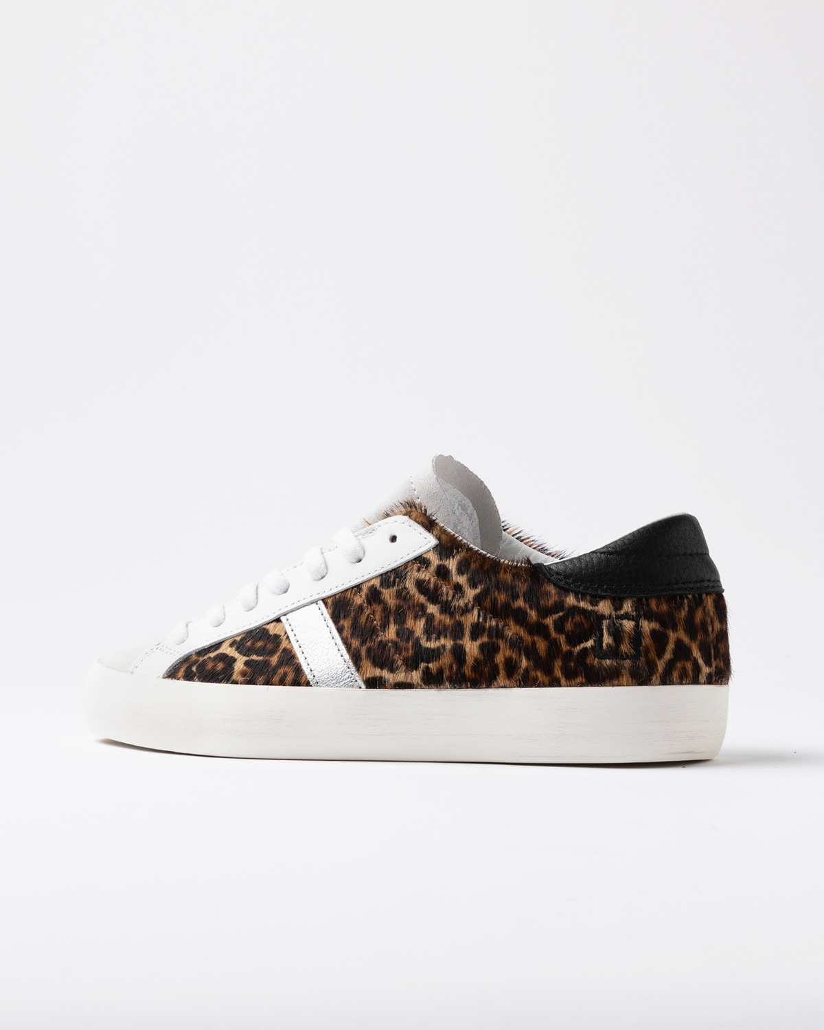 D.A.T.E.: HILL LOW LEOPARD WHITE