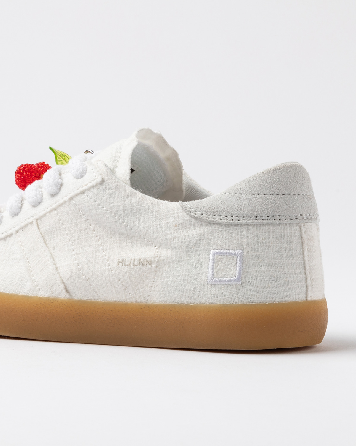 D.A.T.E.: HILL LOW LINEN WHITE