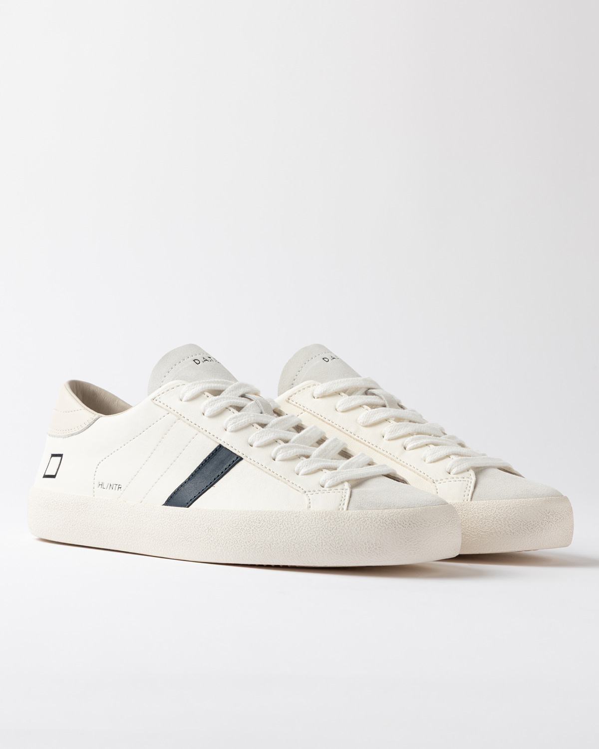 D.A.T.E.: HILL LOW NATURAL WHITE-BLUE