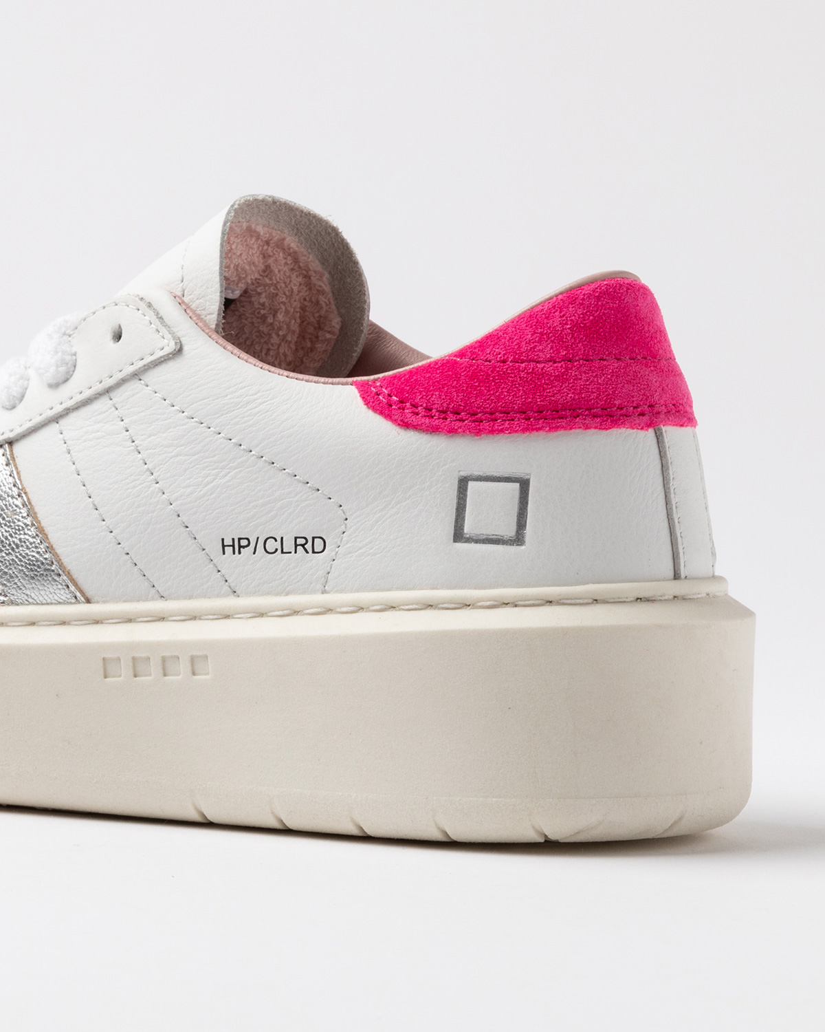 D.A.T.E.: HILL LOW PLATFORM COLORED WHITE-FUXIA
