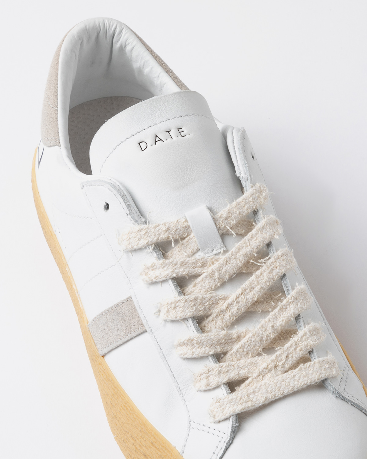 D.A.T.E.: HILL LOW POP WHITE-GUM