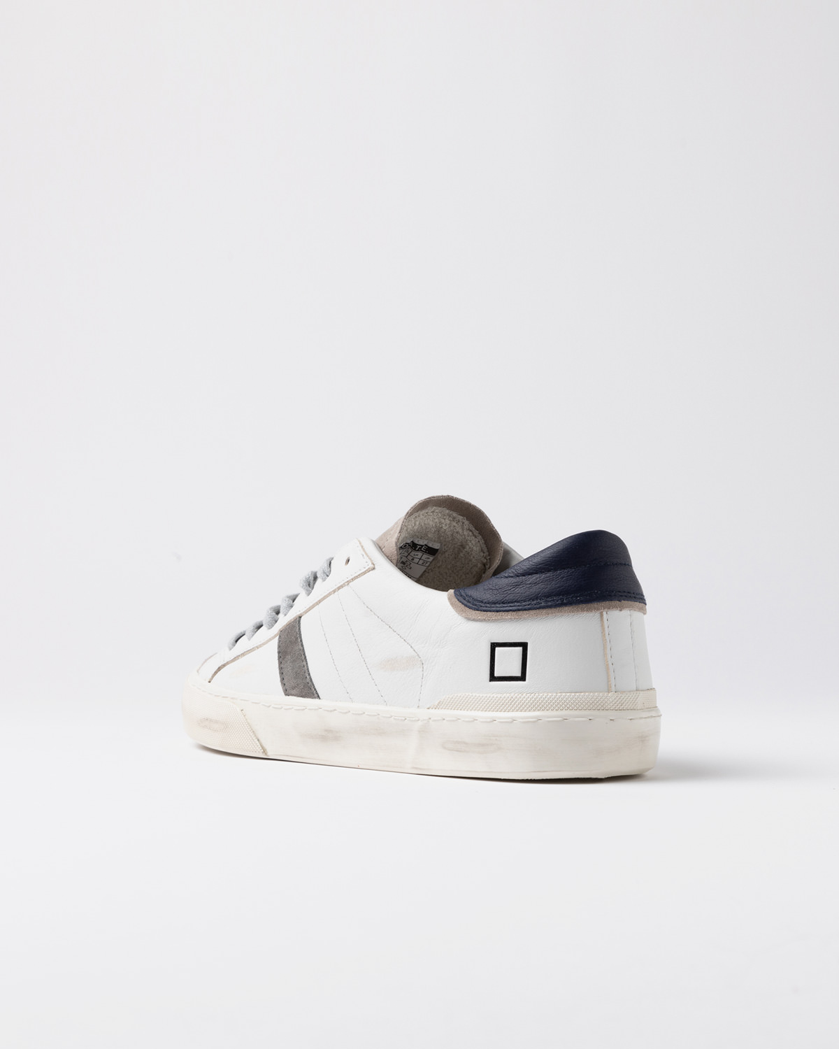 D.A.T.E.: HILL LOW SCRATCH WHITE-BLUE