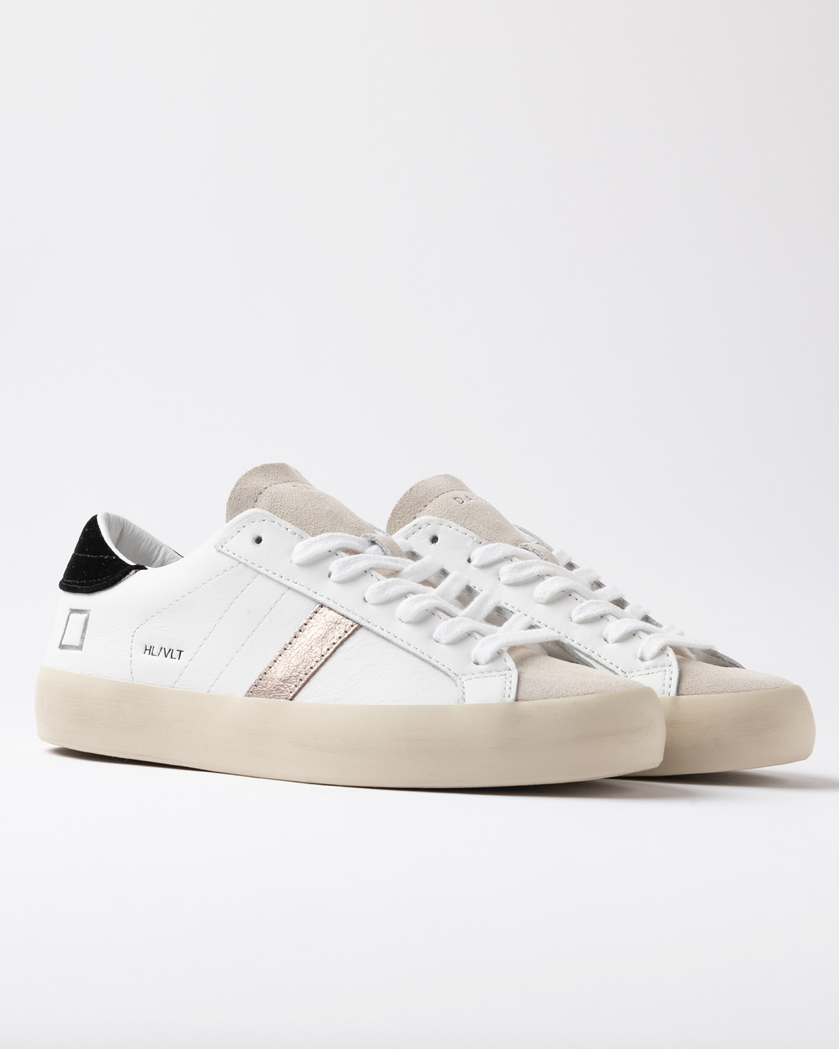 D.A.T.E.: HILL LOW SHINY WHITE-BLACK