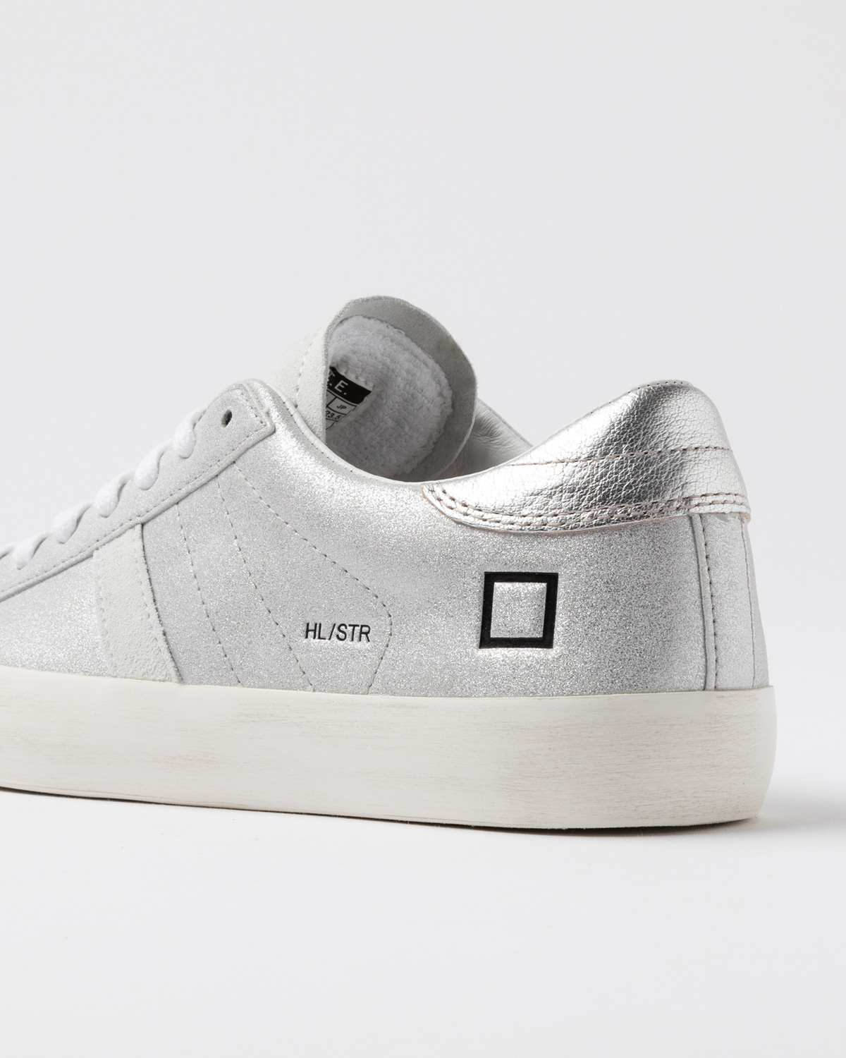 D.A.T.E.: HILL LOW STARDUST SILVER