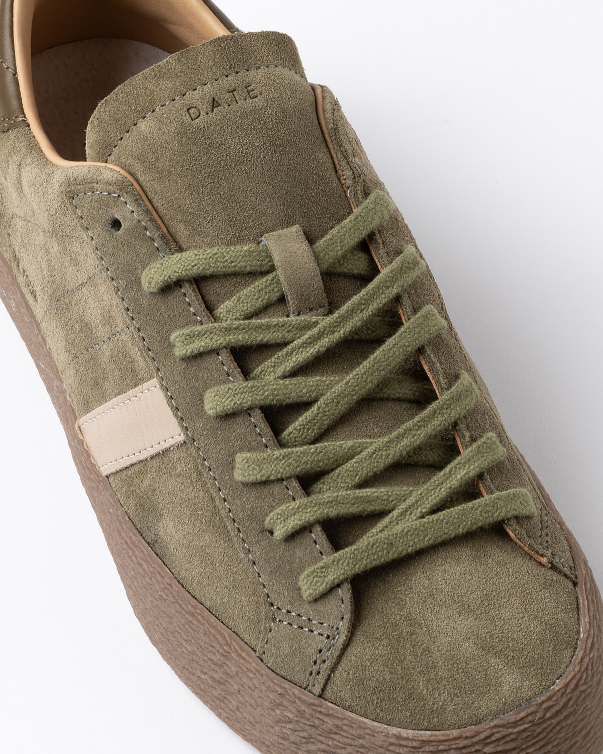 D.A.T.E.: HILL LOW SUEDE ARMY