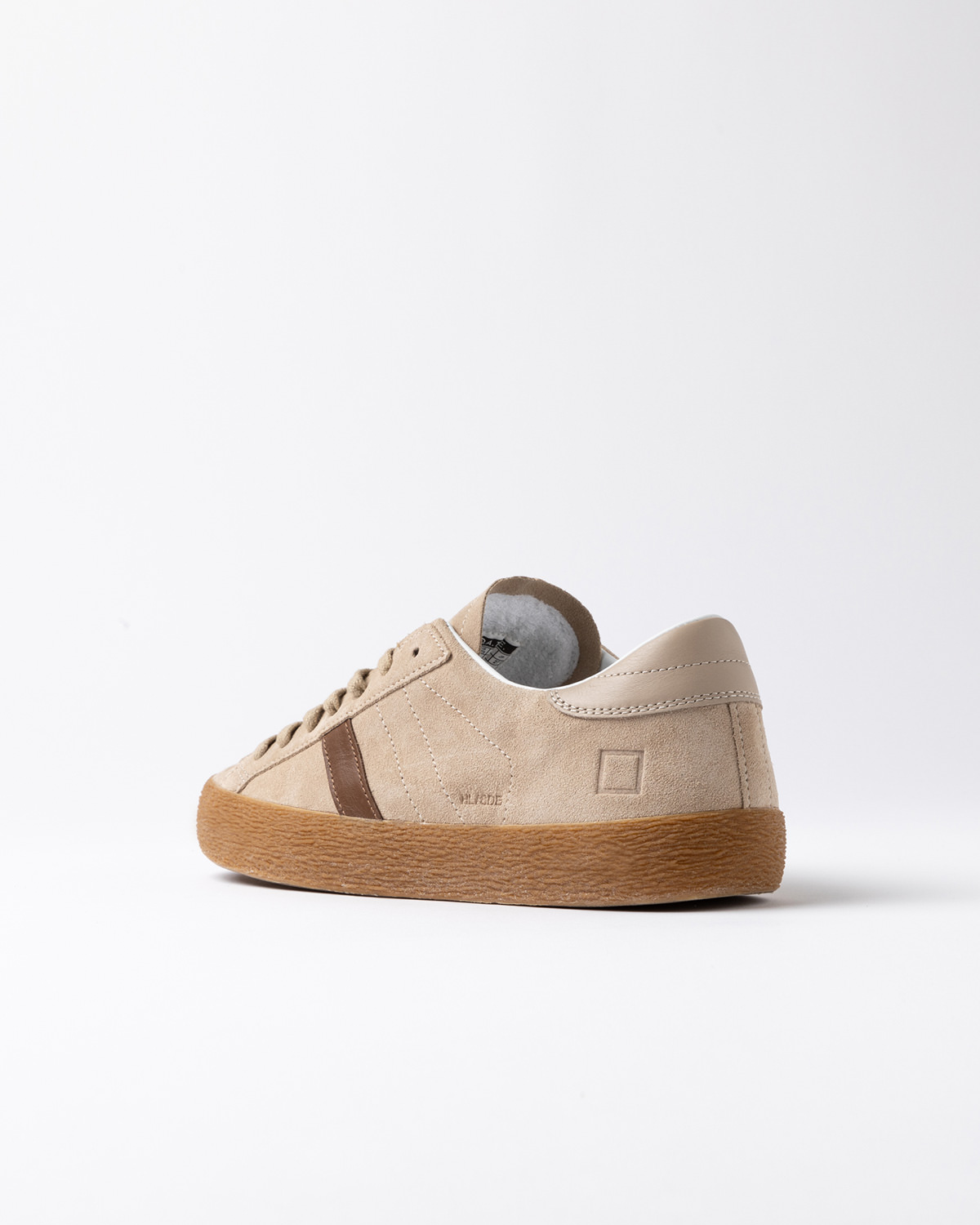 D.A.T.E.: HILL LOW SUEDE BEIGE