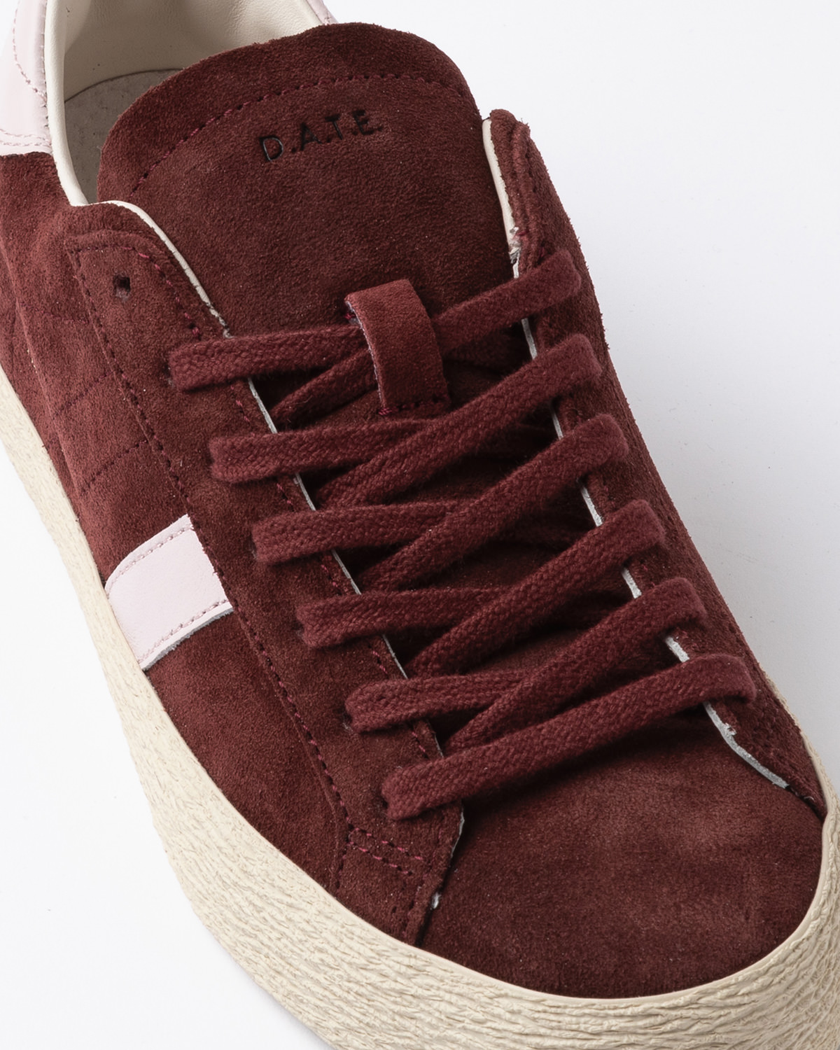 D.A.T.E.: HILL LOW SUEDE BORDEAUX