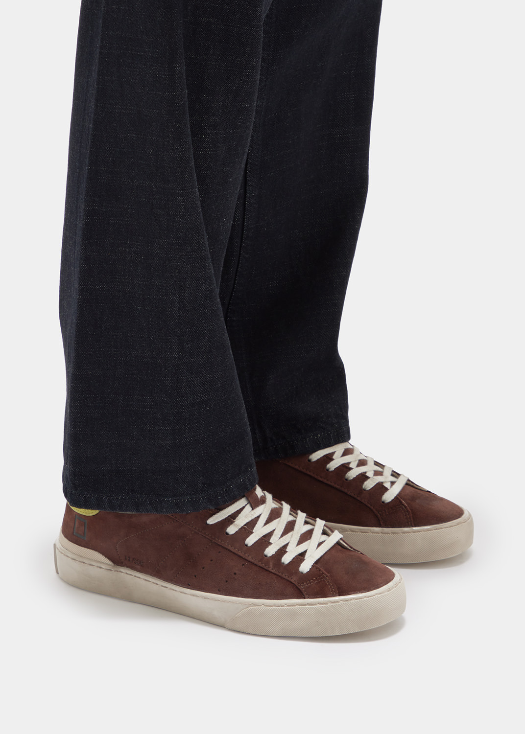 D.A.T.E.: HILL LOW SUEDE T.MORO