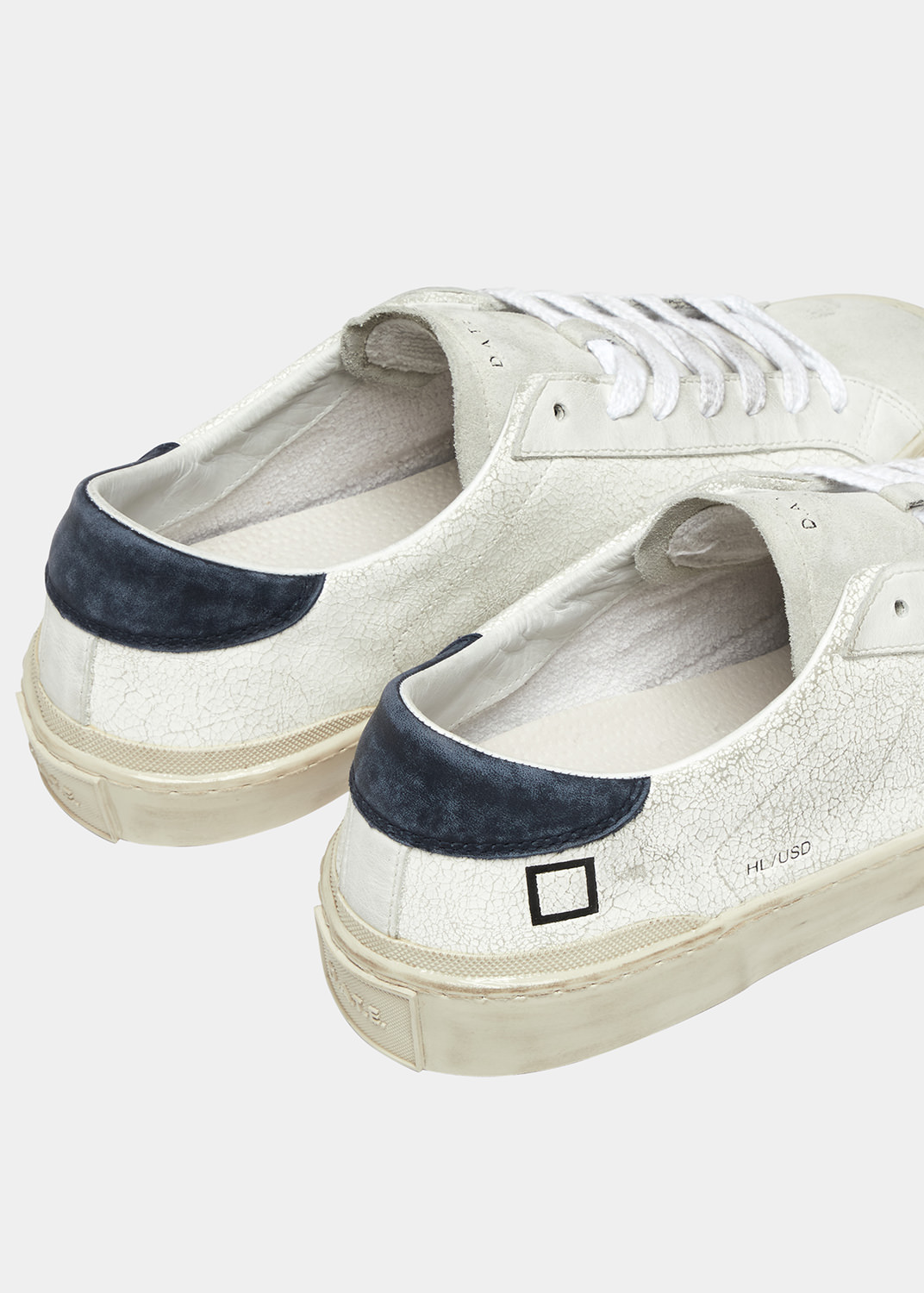 D.A.T.E.: HILL LOW USED WHITE-BLUE