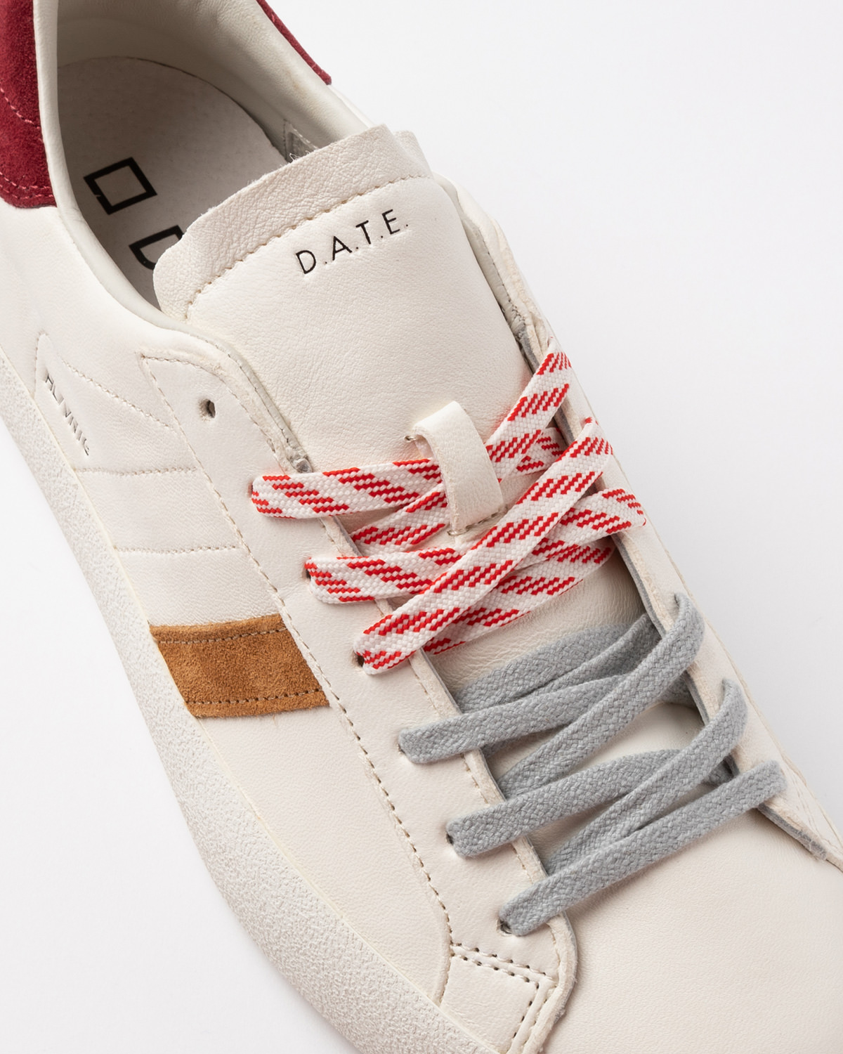 D.A.T.E.: HILL LOW VINTAGE CALF IVORY RED
