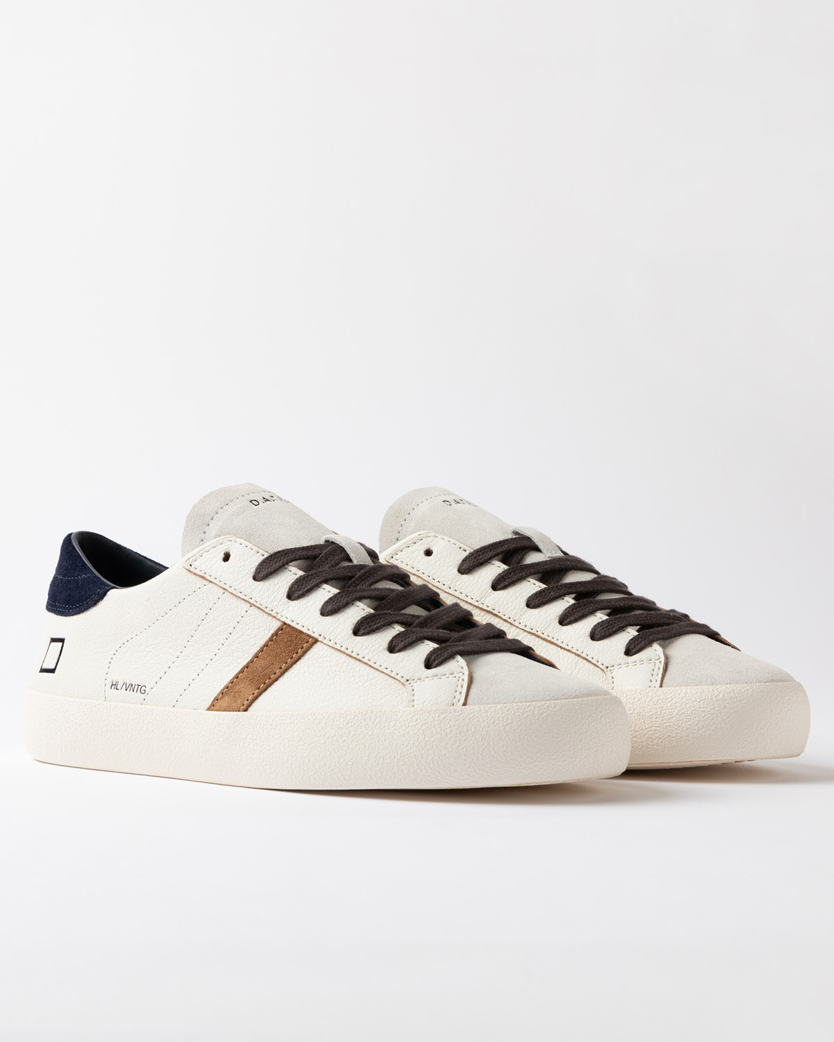 D.A.T.E.: HILL LOW VINTAGE WHITE-BLUE