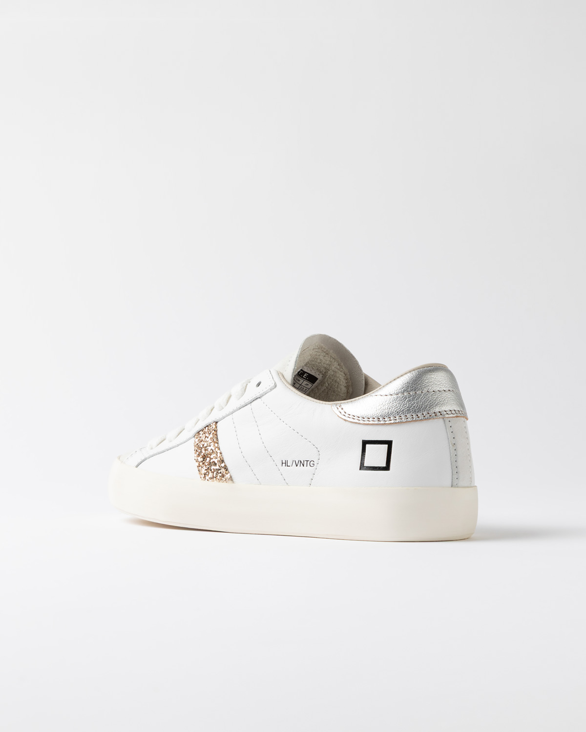 D.A.T.E.: HILL LOW VINTAGE WHITE-SILVER