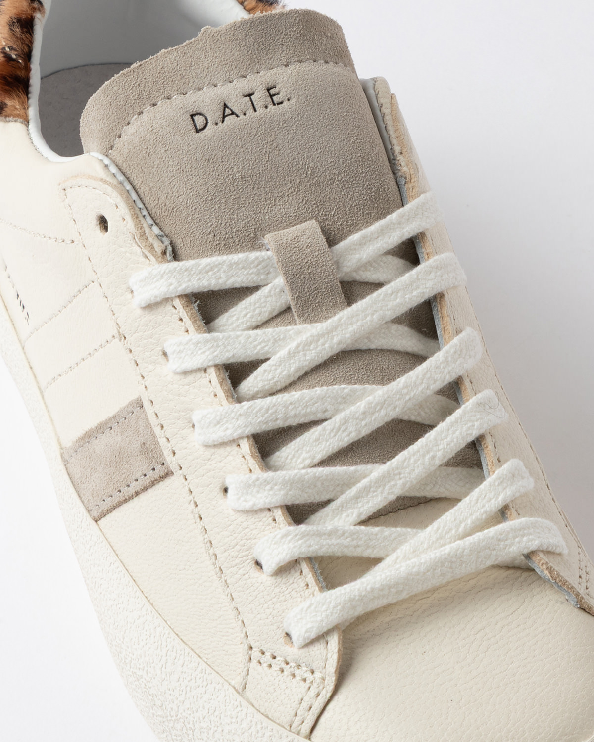 D.A.T.E.: HILL LOW WORKSHOP CREAM-LEOPARD