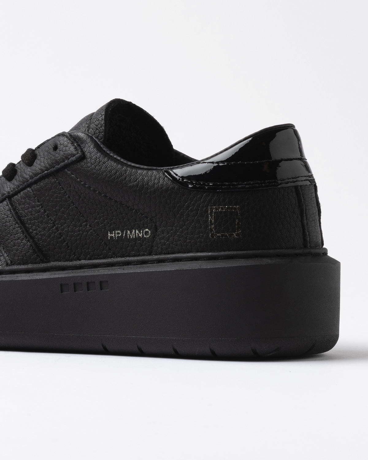 D.A.T.E.: HILL PLATFORM MONO BLACK