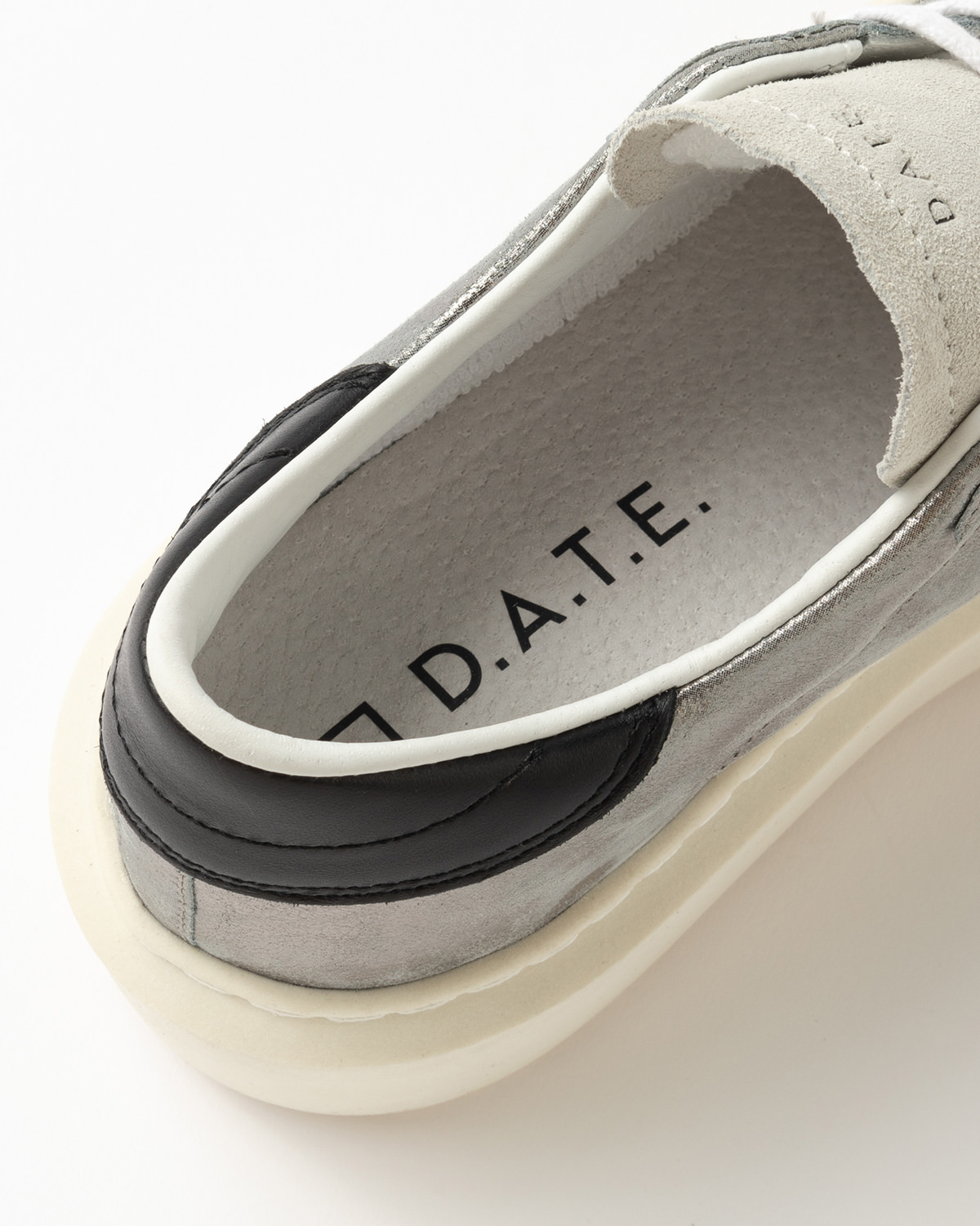 D.A.T.E.: HILL PLATFORM STARDUST METALGUN