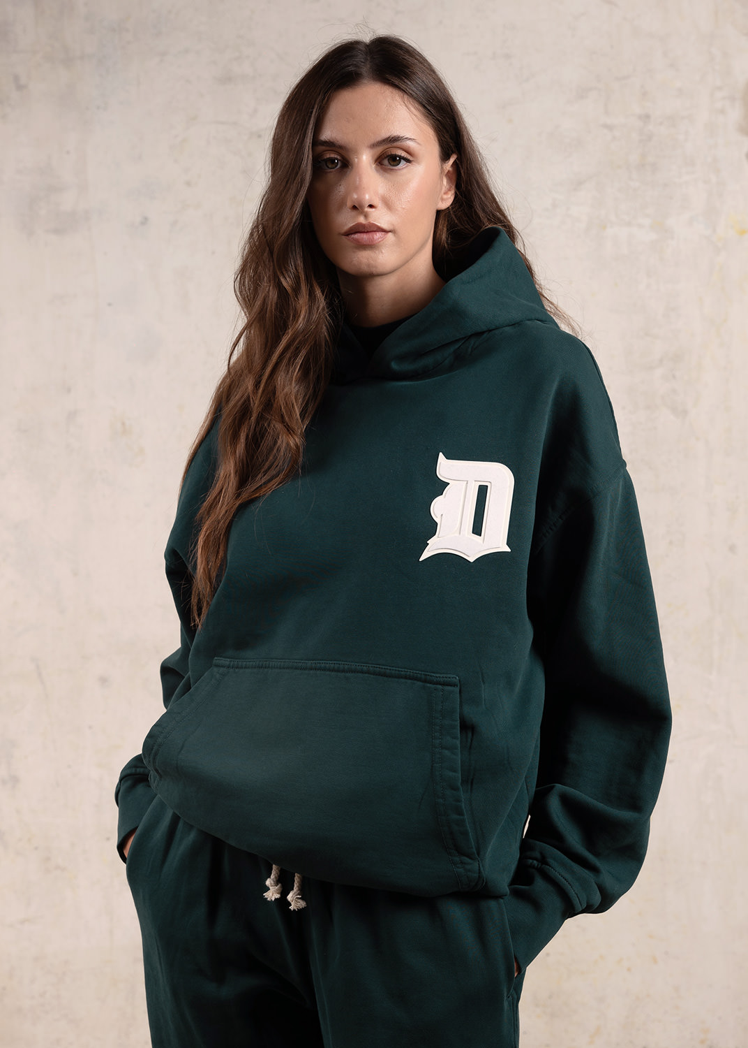 D.A.T.E.: HOODIE LETTER GREEN