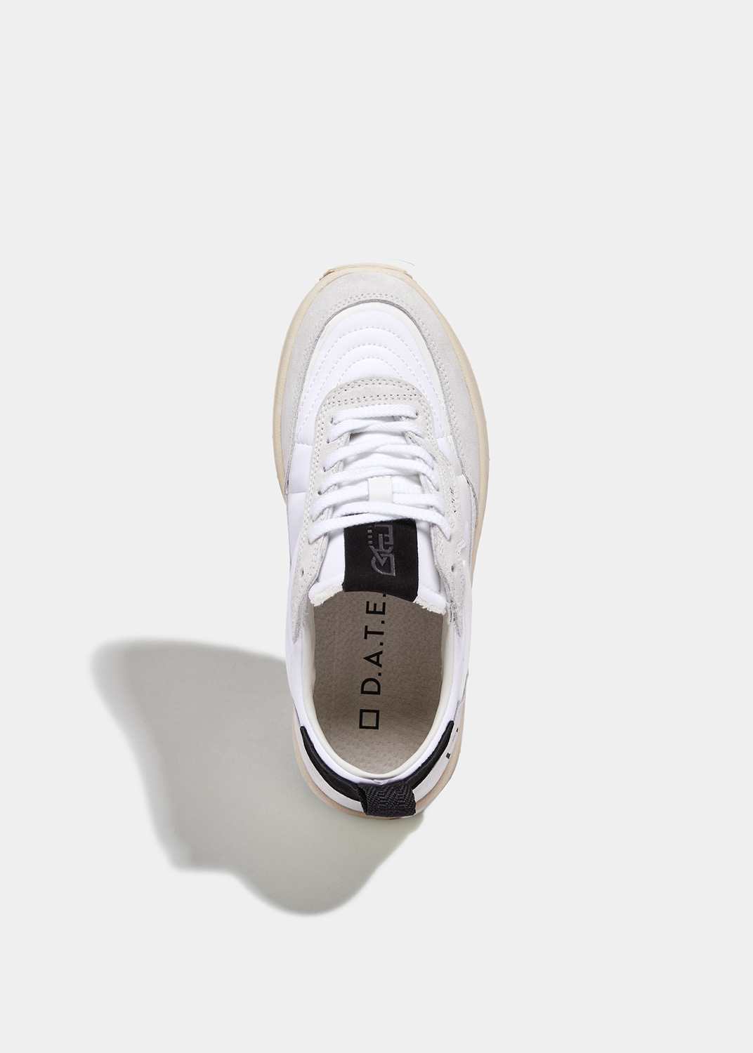 D.A.T.E.: KDUE BASIC WHITE-BLACK