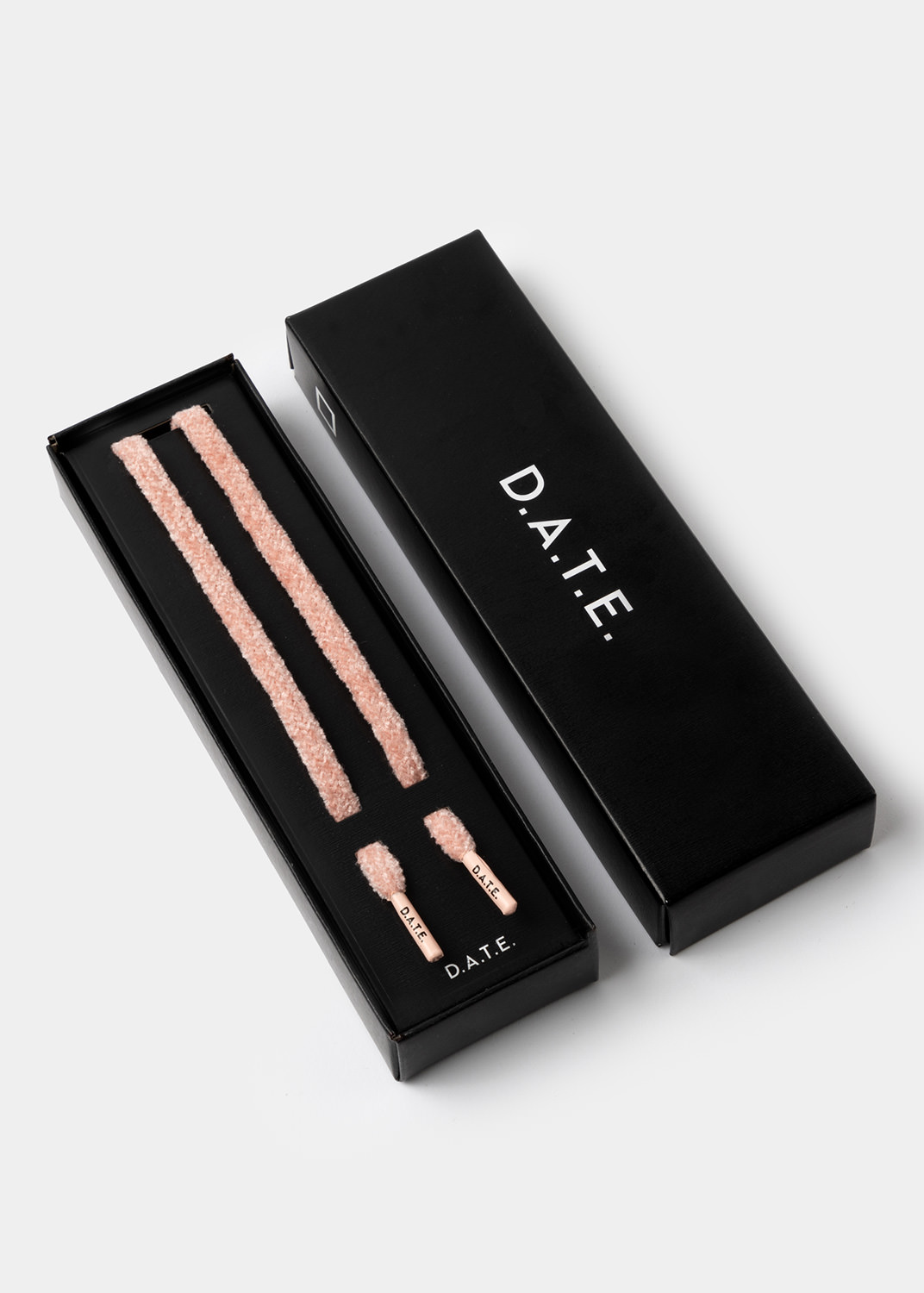 D.A.T.E.: LACE VELVET DATE PINK